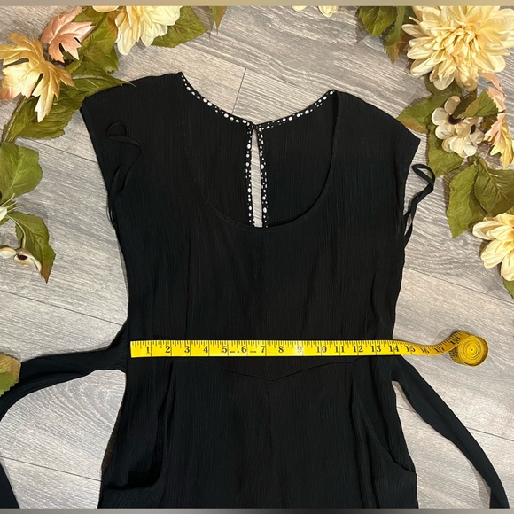 Anthropologie boho abbey gauzy cap sleeve waist tie cropped jumpsuit. Size 2 - Picture 10 of 11